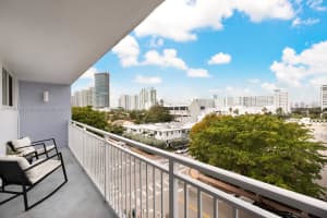 1045 10th St APT 605, Miami Beach, FL 33139, Sold 03/29/24