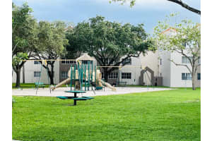 6065 NW 186th St APT 310, Hialeah, FL 33015, Sold 02/28/24