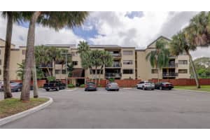6701 SW 116th Ct APT 303, Miami, FL 33173, Sold 04/30/24