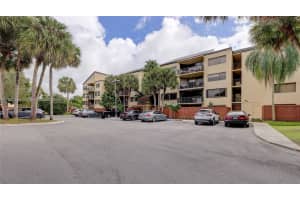 6701 SW 116th Ct APT 303, Miami, FL 33173, Sold 04/30/24