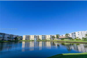 1024 SE 4th Ave APT 405, Dania Beach, FL 33004, Sold 04/15/24