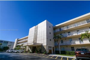 1024 SE 4th Ave APT 405, Dania Beach, FL 33004, Sold 04/15/24