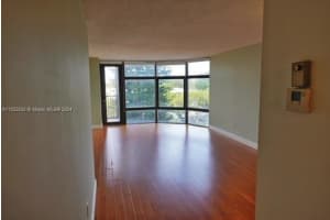 20100 W Country Club Dr APT 403, Aventura, FL 33180, Sold 04/10/24