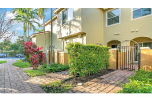 388 Lake Monterey Cir, Boynton Beach, FL 33426, Sold 04/30/24