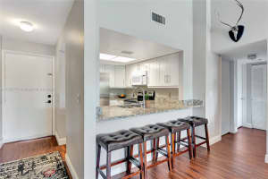 401 SE 10th St APT B204, Dania Beach, FL 33004, Sold 06/03/24