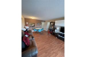 17000 NW 67th Ave APT 405, Hialeah, FL 33015, Sold 04/19/24