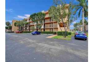 6203 Coral Lake Dr #103, Margate, FL 33063, Sold 04/24/24