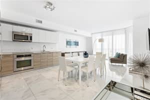 1300 Brickell Bay Dr APT 3202, Miami, FL 33131, Sold 03/20/24