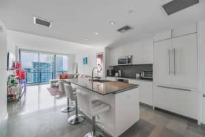 68 SE 6th St Apt 2206, Miami, FL 33131, Sold 07/10/24