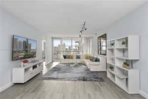 230 174th St APT 2001, Sunny Isles Beach, FL 33160, Sold 11/04/24