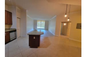 3001 NE 185th St APT 333, Aventura, FL 33180, Sold 04/02/24