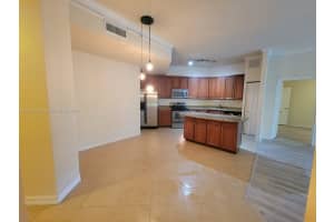 3001 NE 185th St APT 333, Aventura, FL 33180, Sold 04/02/24