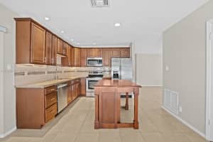 8513 NW 59th St, Tamarac, FL 33321, Sold 08/06/24