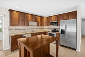 8513 NW 59th St, Tamarac, FL 33321, Sold 08/06/24