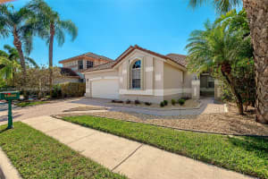 1530 Lacosta Dr W, Pembroke Pines, FL 33027, Sold 06/20/24