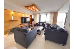 19355 Turnberry Way #20l, Miami, FL 33180, Sold 10/01/24
