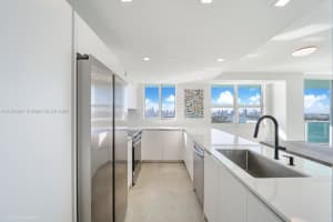 650 West Ave APT 2811, Miami Beach, FL 33139, Sold 05/09/24