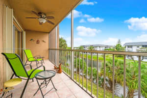 17000 NW 67th Ave APT 331, Hialeah, FL 33015, Sold 04/02/24