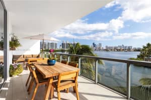 3300 NE 188th St APT 210, Aventura, FL 33180, Sold 08/19/24