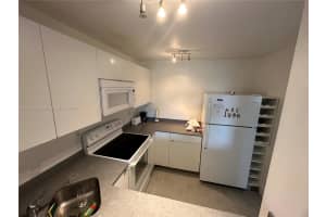 486 NW 165th St b 303, Miami, FL 33169, Sold 03/08/24