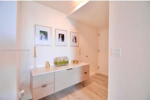 45 SW 9th St Apt 3209, Miami, FL 33130, Sold 03/22/24