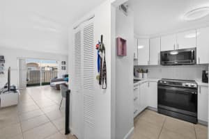 9310 Fontainebleau Blvd APT 609, Miami, FL 33172, Sold 05/15/24