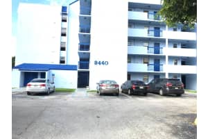 9440 Fontainebleau Blvd APT 212, Miami, FL 33172, Sold 04/01/24