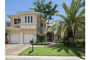 1535 Windjammer Way, Hollywood, FL 33019, Sold 12/18/24