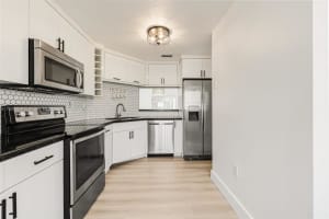 10026 Hammocks Blvd Apt 201-6, Miami, FL 33196, Sold 02/29/24