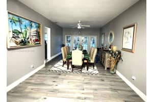 8290 Sunset Dr, Miami
