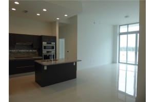 7751 NW 107th Ave Apt 802, Doral, FL 33178, Sold 05/17/24
