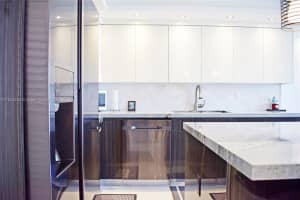 401 Ocean Dr APT 1015, Miami Beach, FL 33139, Sold 05/15/24