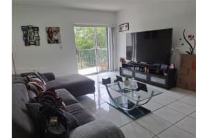 8950 NE 8th Ave APT 406, Miami, FL 33138, Sold 04/16/24