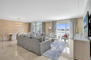 19925 NE 39th Pl APT 303, Aventura, FL 33180, Sold 09/13/24