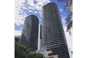 55 SW 9th St Apt 2705, Miami, FL 33130, Sold 03/29/24