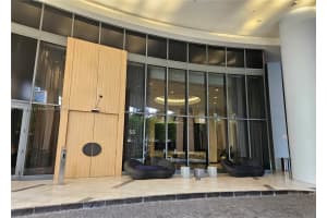 55 SW 9th St Apt 2705, Miami, FL 33130, Sold 03/29/24