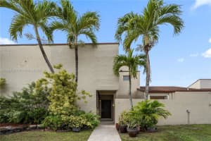 9165 Fontainebleau Blvd APT 3, Miami, FL 33172, Sold 03/28/24