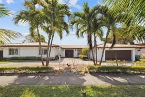 2360 NE 199th St, Miami, FL 33180, Sold 11/15/24