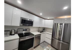 6969 Collins Ave APT 404, Miami Beach, FL 33141, Sold 05/31/24