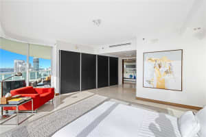 1000 South Pointe Dr APT 2901, Miami Beach, FL 33139, Sold 02/05/25