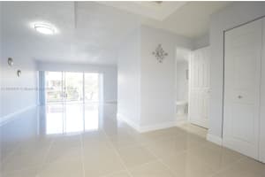 9369 Fontainebleau Blvd APT J223, Miami, FL 33172, Sold 07/19/24