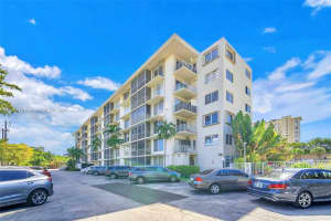 1750 NE 115th St APT 404, Miami, FL 33181, Sold 06/13/24