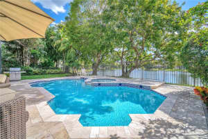 1020 Creekford Dr, Weston, FL 33326, Sold 04/30/24