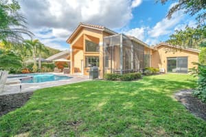 1020 Creekford Dr, Weston, FL 33326, Sold 04/30/24