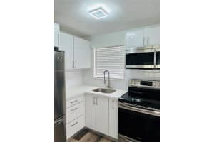 301 S Golf Blvd APT 277, Pompano Beach, FL 33064, Sold 05/22/24