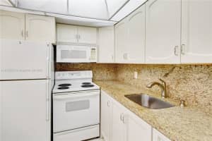 2950 NE 201st Terrace APT E220, Aventura, FL 33180, Sold 03/05/24
