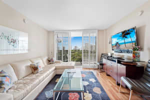 19501 W Country Club Dr APT 715, Aventura, FL 33180, Sold 04/26/24