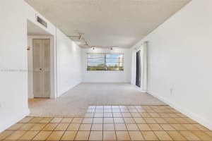 605 NW 72nd Ave APT 508, Miami, FL 33126, Sold 02/22/24