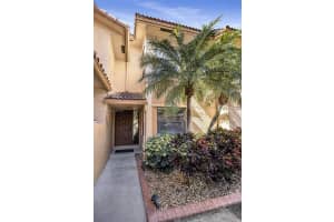 11326 SW 11th St, Pembroke Pines, FL 33025, Sold 10/04/24