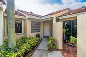 17032 NW 63rd Pl, Hialeah, FL 33015, Sold 04/16/24
